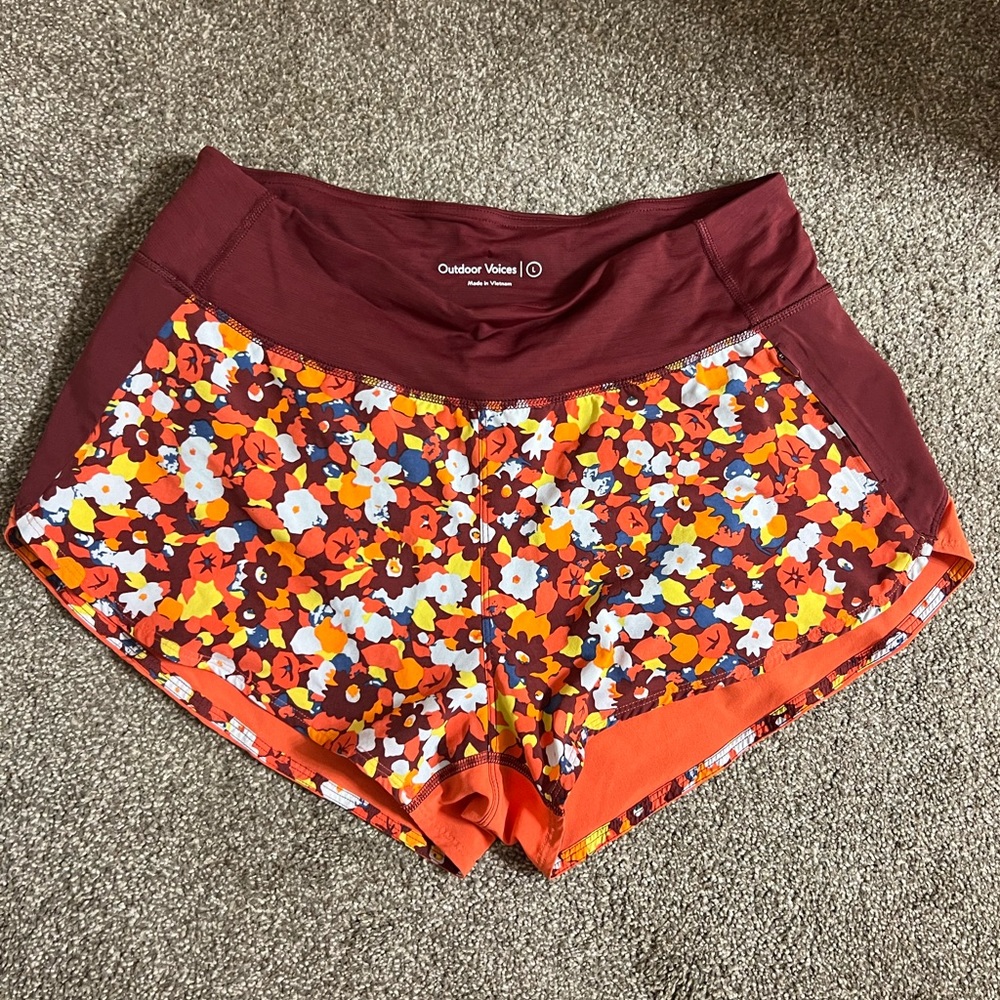 Outdoor Voice Shorts Size Large